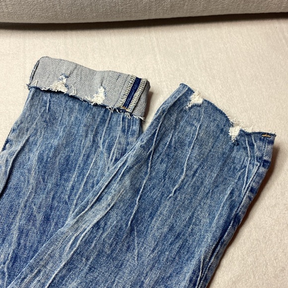 NWT Blank NYC Distressed high rise wide flare blue Jeans size 24 - Picture 4 of 12